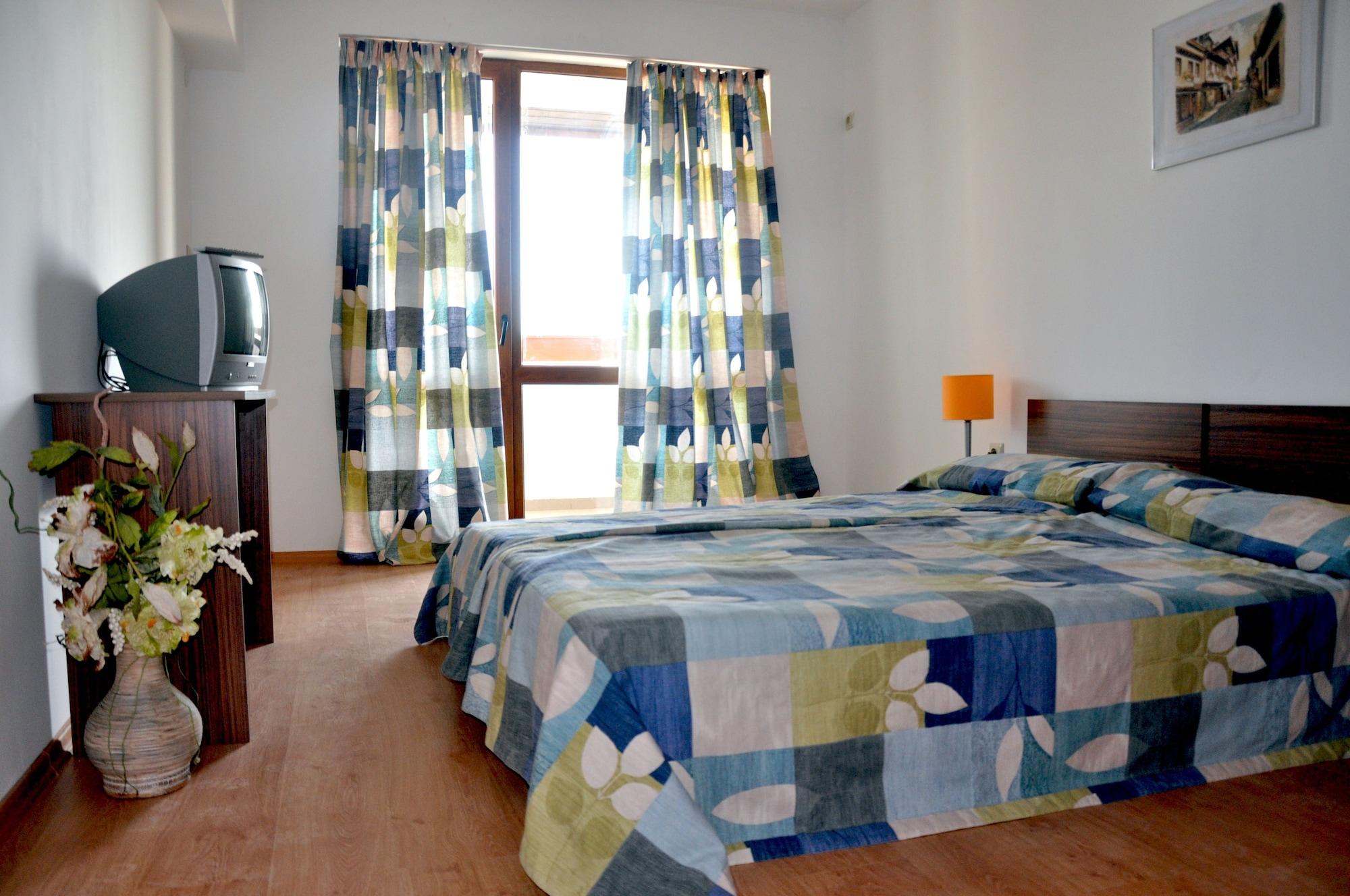 סאני ביץ' Gardenia Hills Hotel מראה חיצוני תמונה