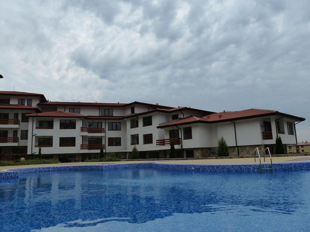 סאני ביץ' Gardenia Hills Hotel מראה חיצוני תמונה