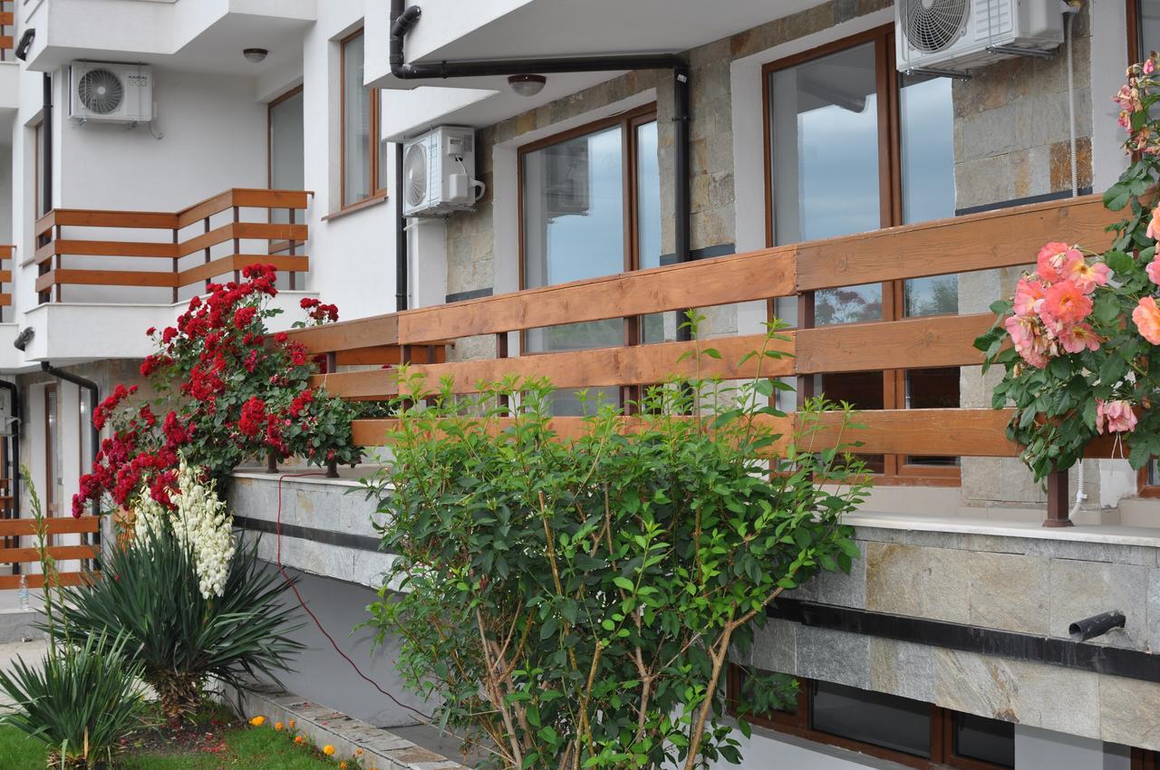 סאני ביץ' Gardenia Hills Hotel מראה חיצוני תמונה