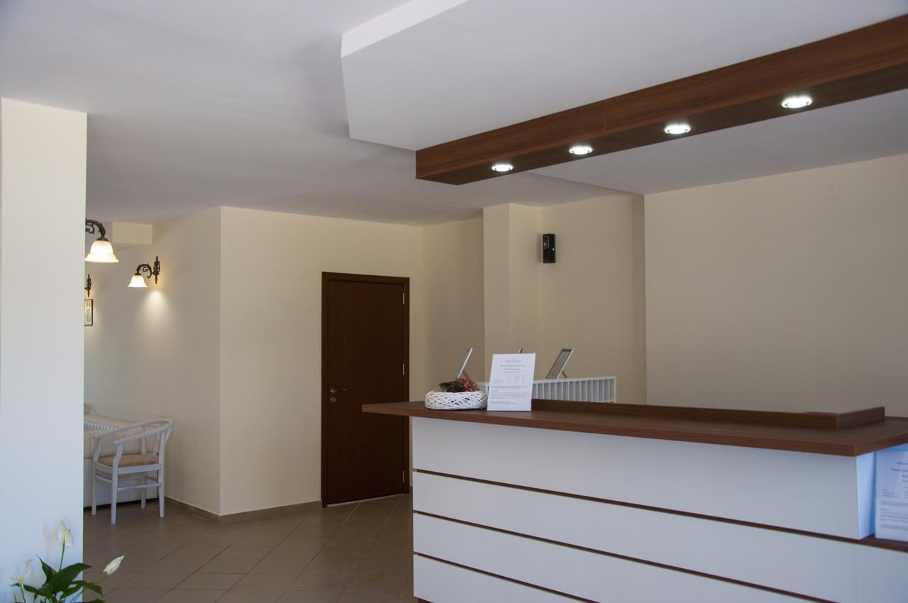 סאני ביץ' Gardenia Hills Hotel מראה חיצוני תמונה