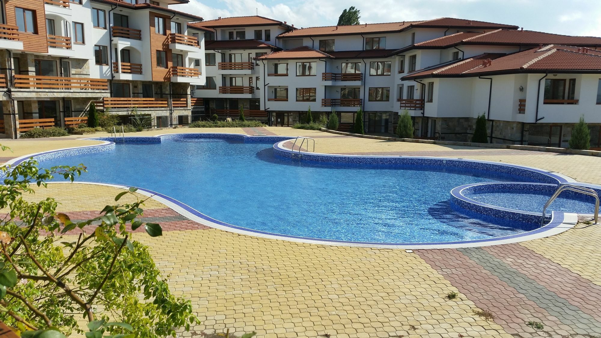סאני ביץ' Gardenia Hills Hotel מראה חיצוני תמונה