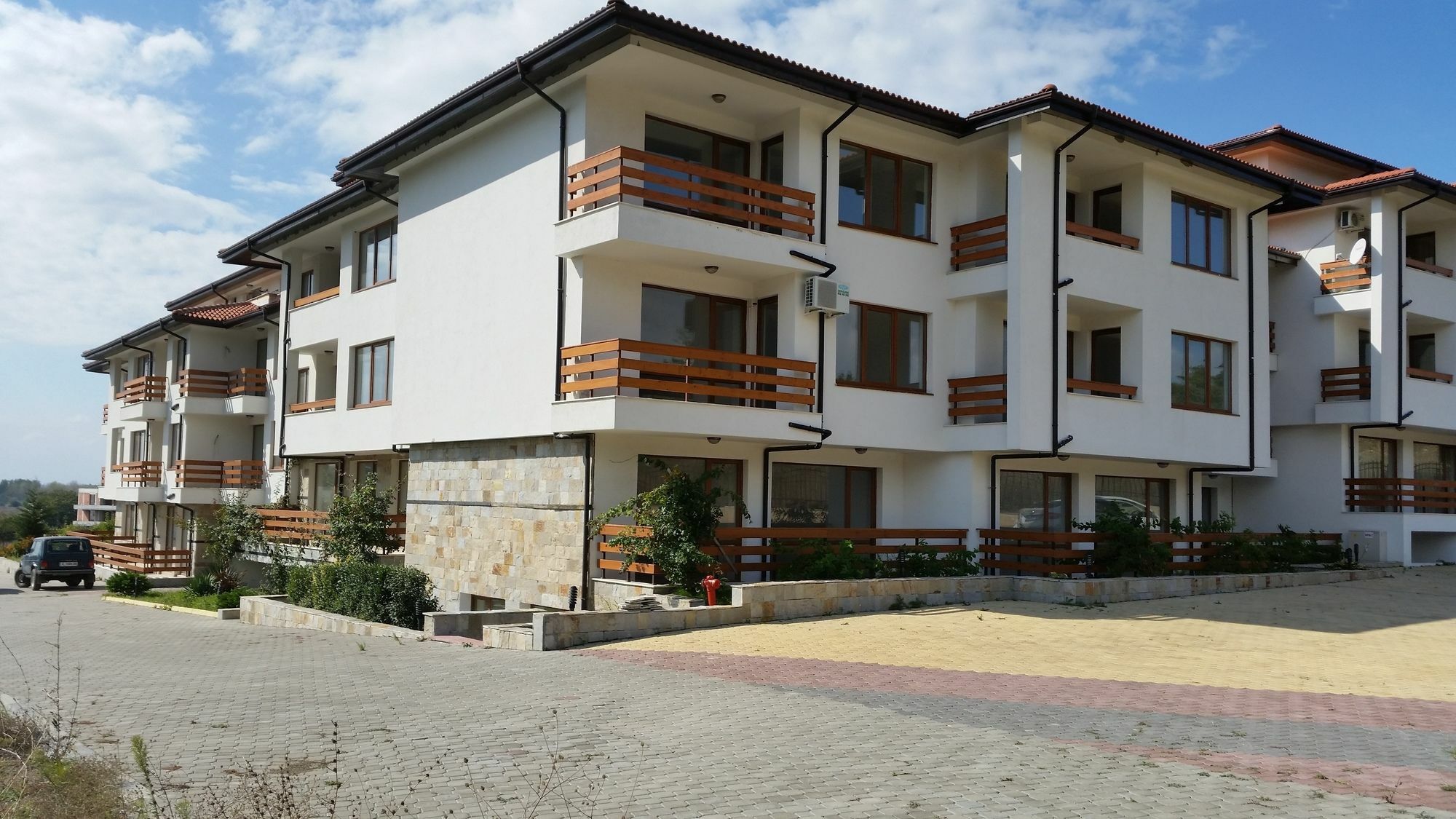 סאני ביץ' Gardenia Hills Hotel מראה חיצוני תמונה